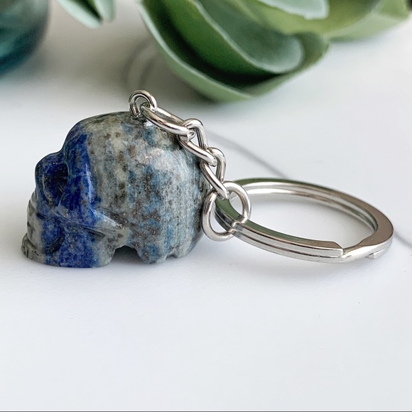 ❌SOLD❌Skull Keychain | Minerals Skull - Picture 6 of 8